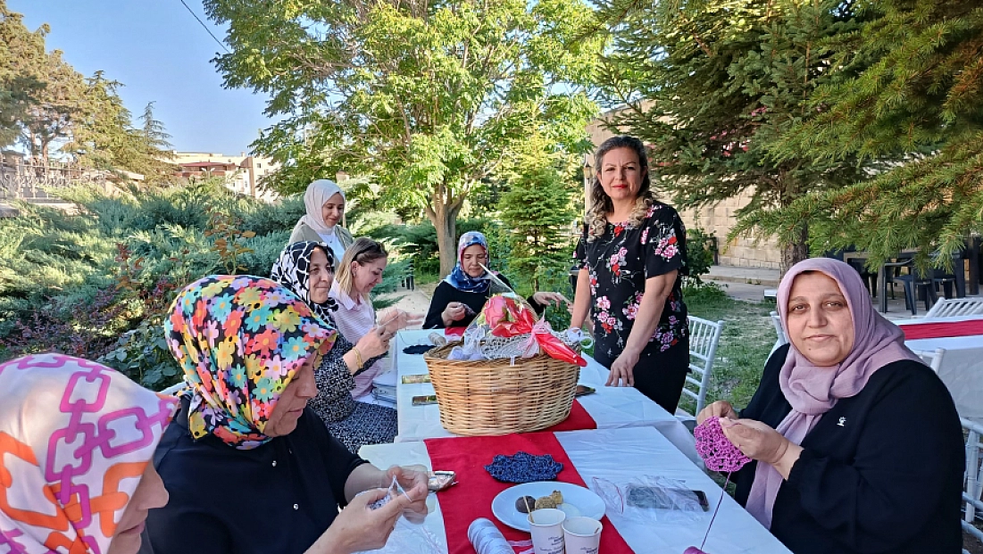 Malatya’da kadınlar tarihi bedestende üreterek buluştu