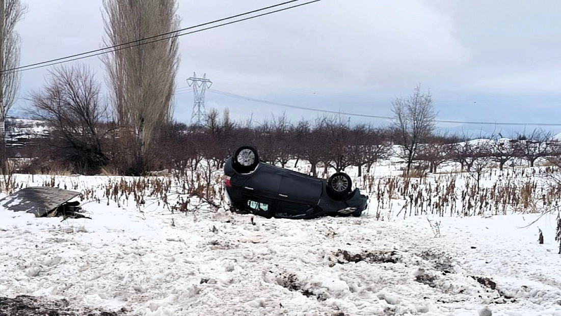 Malatya'da Kuş Sürüsünden Kaçmak İsterken Takla Attı: 1 Yaralı