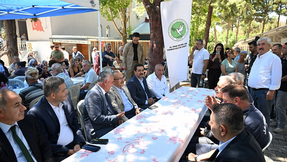 Malatya'da Muharrem ayı dolayısıyla aşure ikram edildi