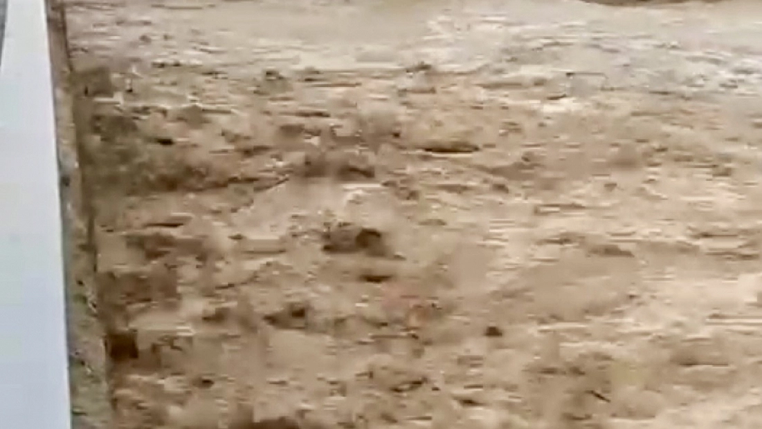 Malatya’da Sağanak Hayatı Olumsuz Etkiledi: Dereler Taşma Noktasına Geldi