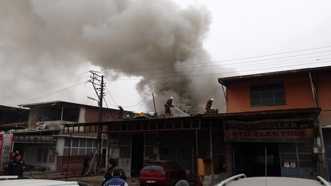 Malatya'da sanayi sitesinde alevler yükseldi