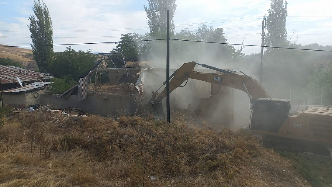 Malatya’da yıkım çalışmaları başladı