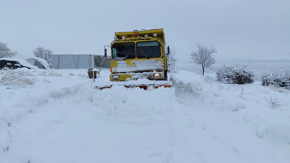 Malatya’da yoğun kar mesaisi: 10 ilçede çalışmalar sürüyor!