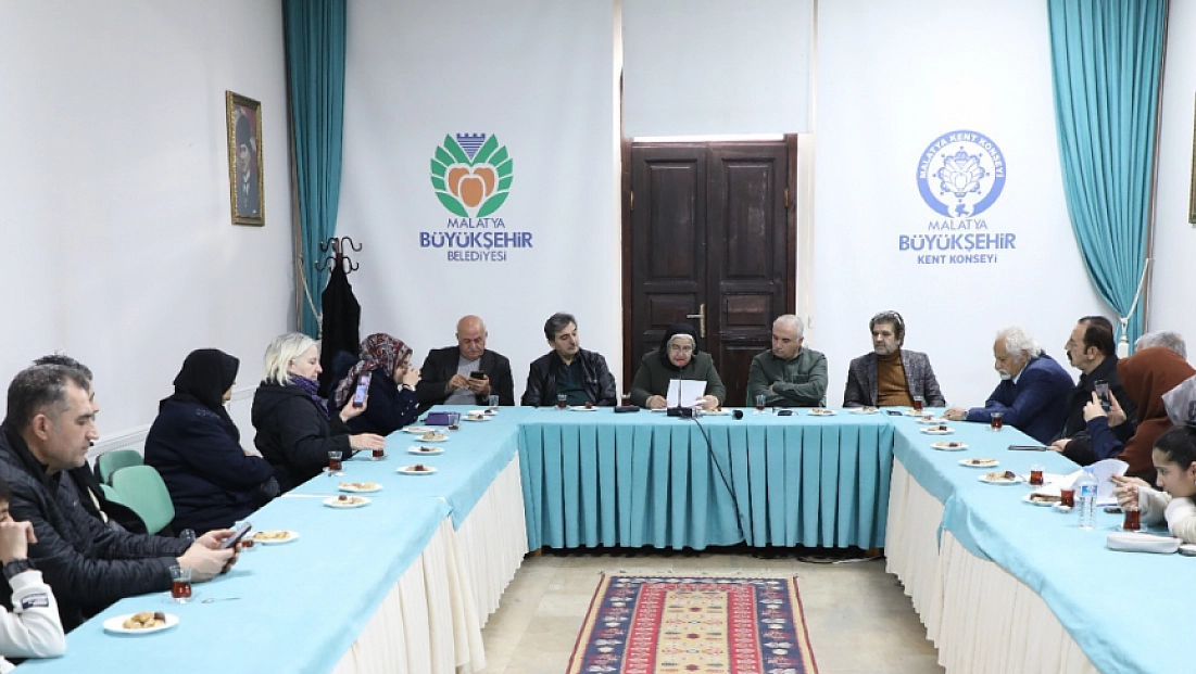 Malatya’nın kültürel hafızasına vefa: Sevim Emir'e plaket verildi