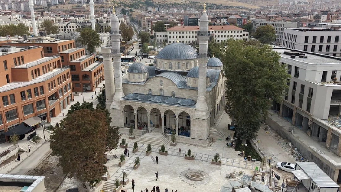 Malatya’nın simgesi Yeni Cami yeniden ayağa kaldırıldı!