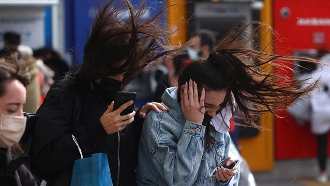 Meteoroloji uyardı: Malatya’da rüzgar ve fırtına etkili olacak| Çatı uçmalarına dikkat!