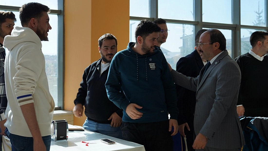 Mezunlar yıllar sonra yeniden buluştu