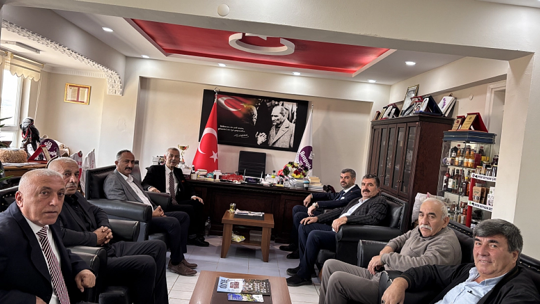Muhtarlar Başkan Cömertoğlu’nu ziyaret etti