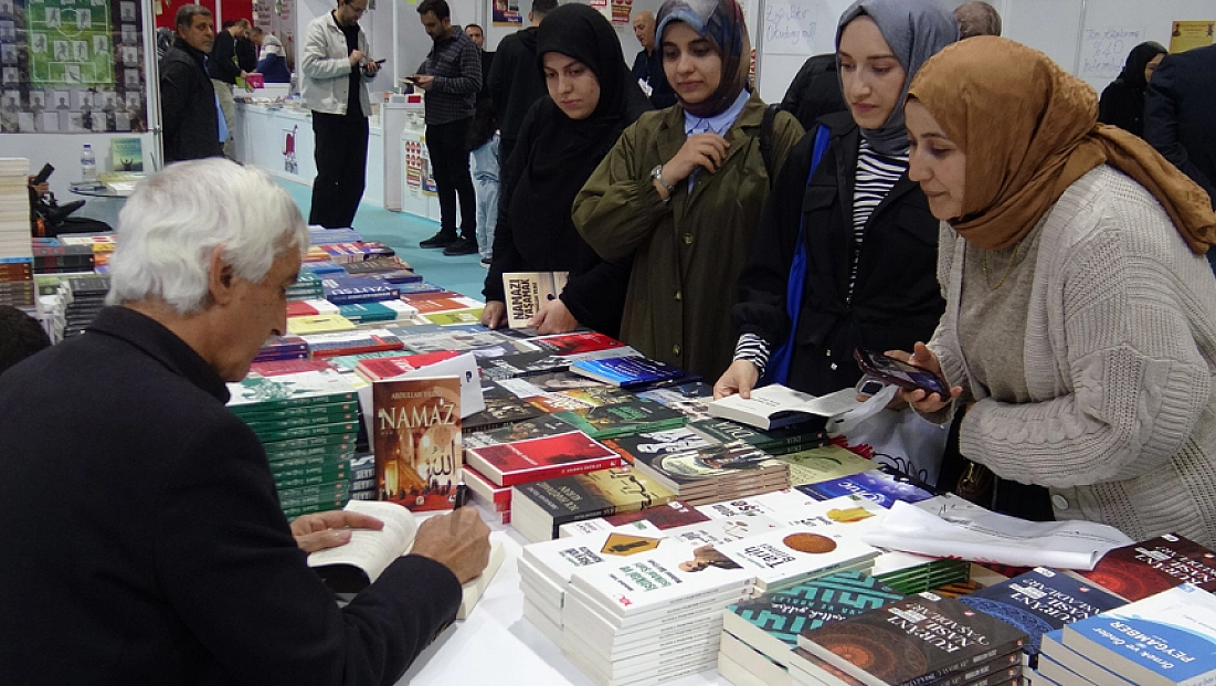 Namazı korkutarak değil, sevdirerek öğretelim