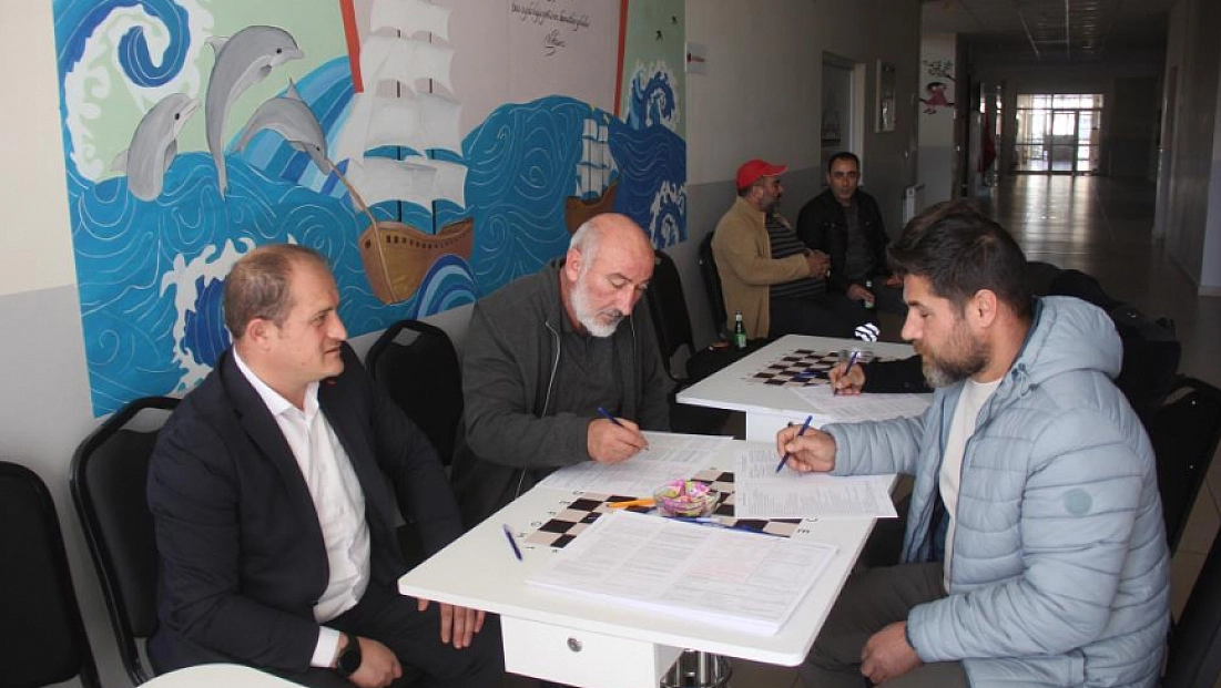 Öğrenciler ve veliler kan bağışı için seferber oldu