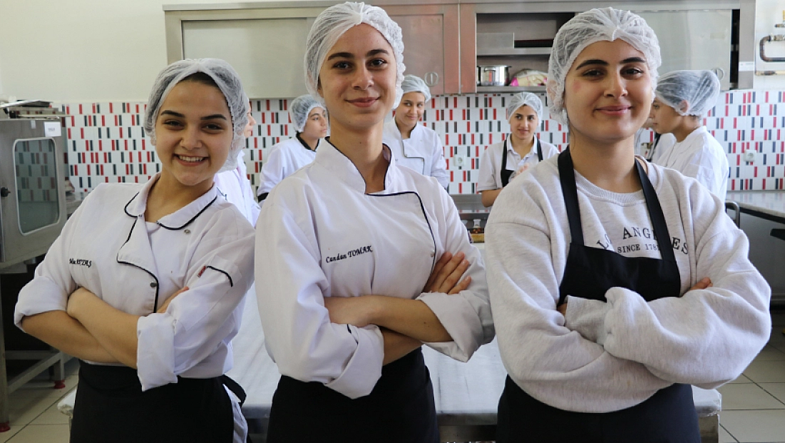 Okulların yemek ihtiyacını karşılıyor: Yıllık 15 milyon ciro yapıyor
