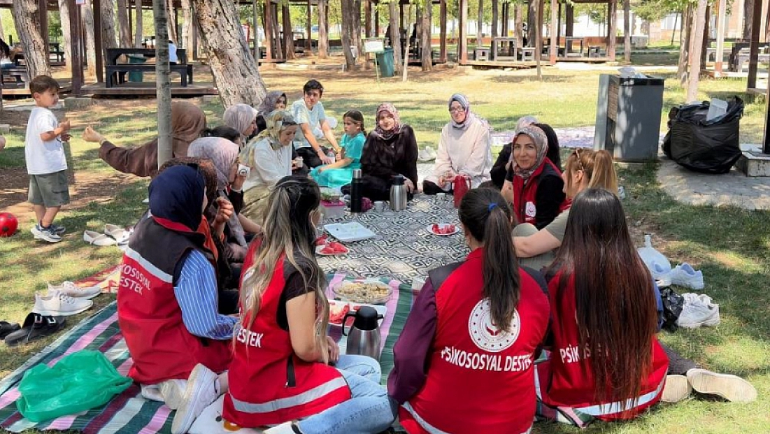 SED aileleri ve çocuklar kahvaltı etkinliğinde buluştu