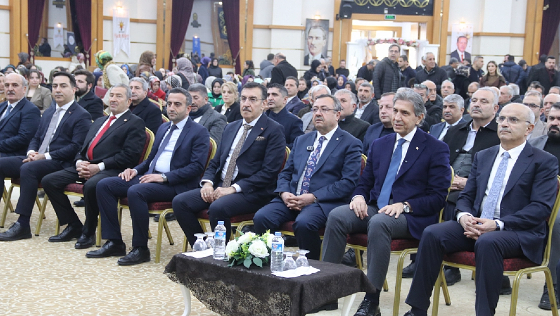 Sıkıntı var ama 105 bin de konut var!