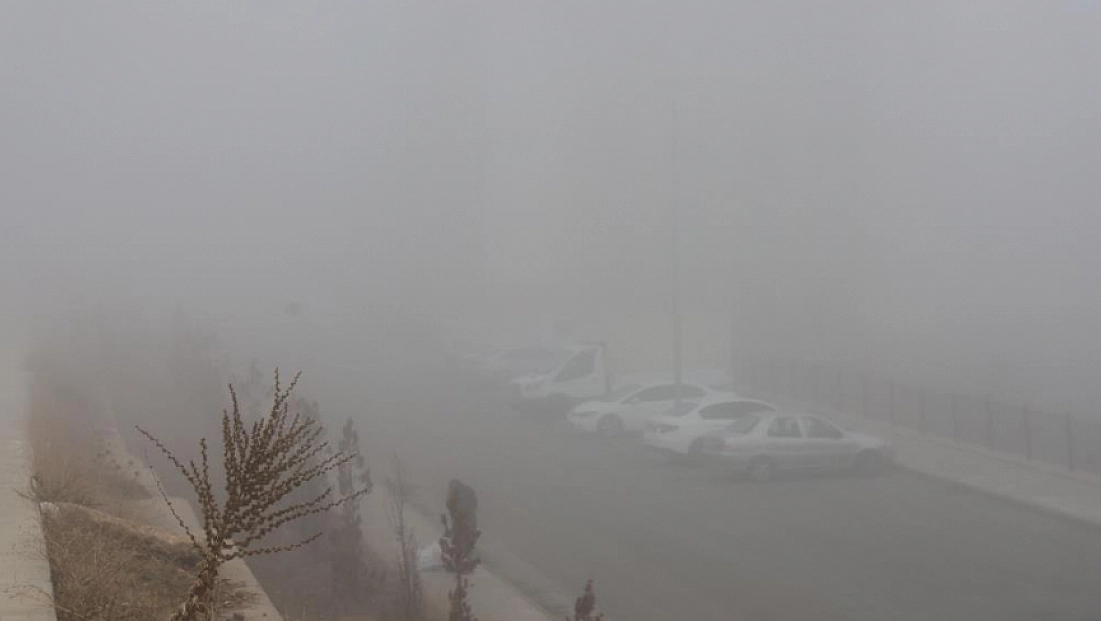 Sis etkisini sürdürüyor