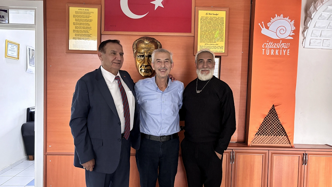 Tarık Mengüç ve Mehmet Ünal, Başkan Cömertoğlu'nu ziyaret etti