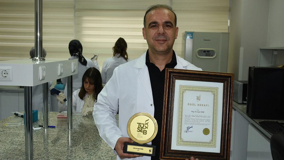 Tekin, Ödülü Cumhurbaşkanı'ndan Aldı! Daha Büyük Çalışmalar İçin Motivasyon Oldu