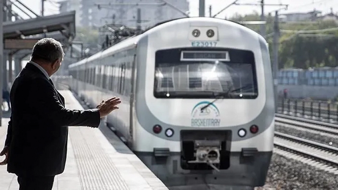 Tren yolculuğunda gar devri bitiyor: Tüm işlemler artık cepten!