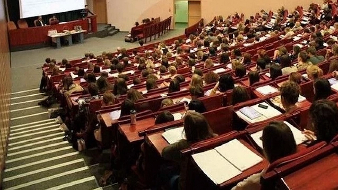 Üniversite harçlarına zam geldi! 2026-2027’de hangi bölüm ne kadar ödeyecek?