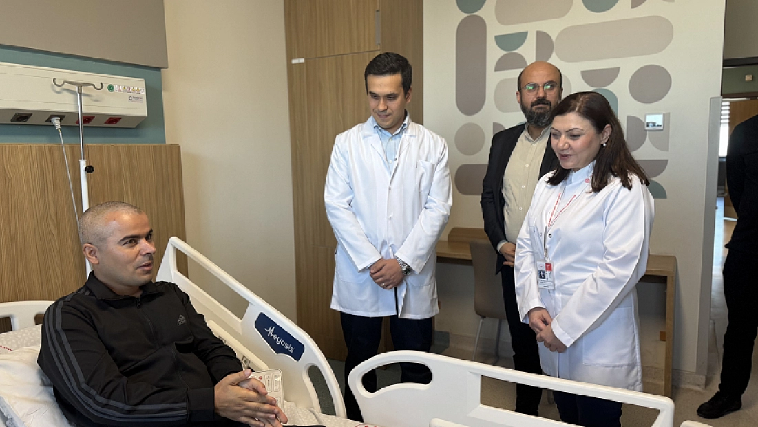 Uyanık beyin ameliyatıyla tümör alındı