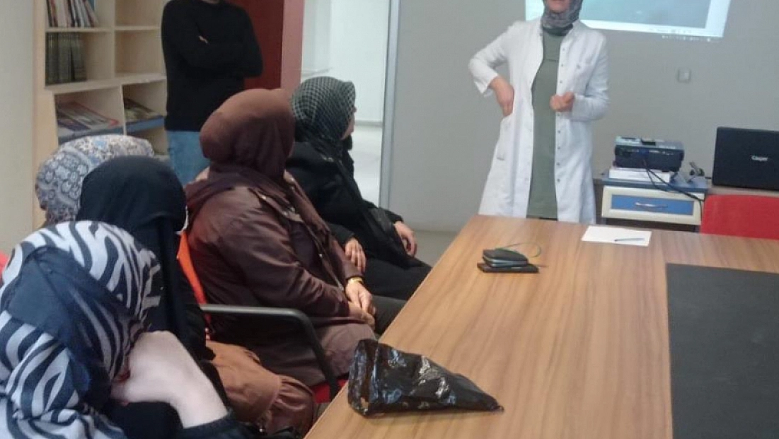 Vatandaşlara sağlık bilgilendirmesi yapıldı