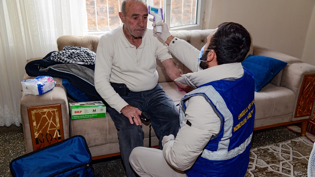 Yaşı ilerlemiş vatandaşlara evde bakım desteği sürüyor