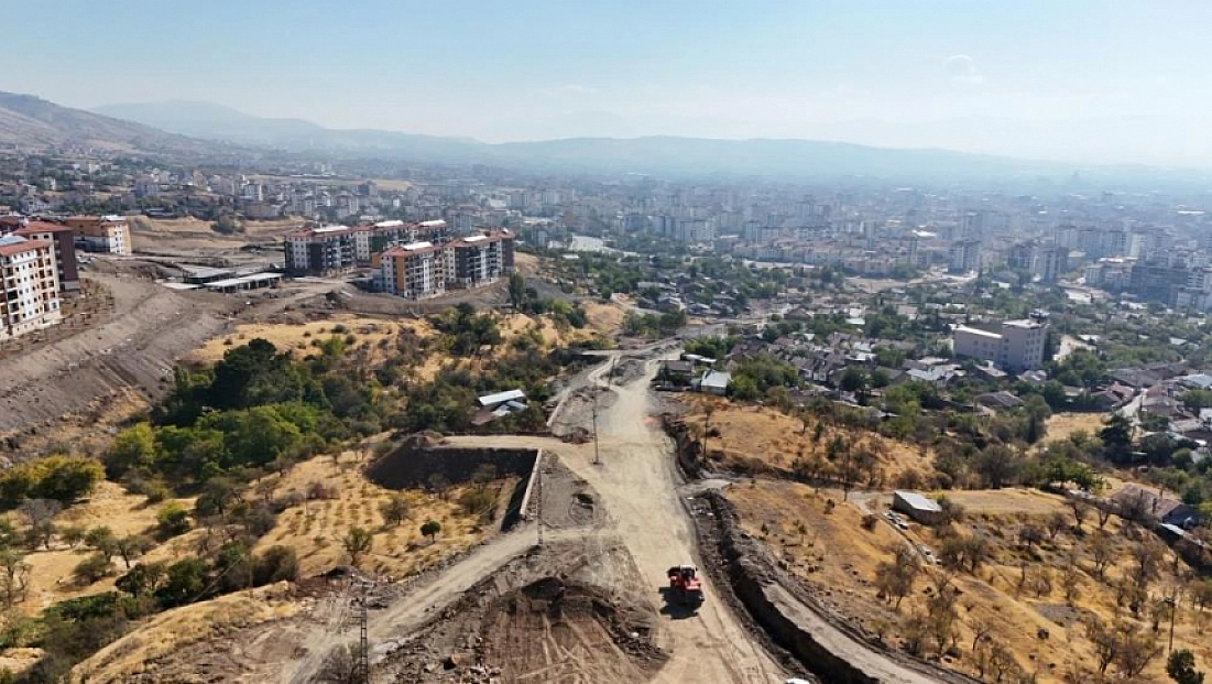 Yol genişletme çalışmaları sürüyor