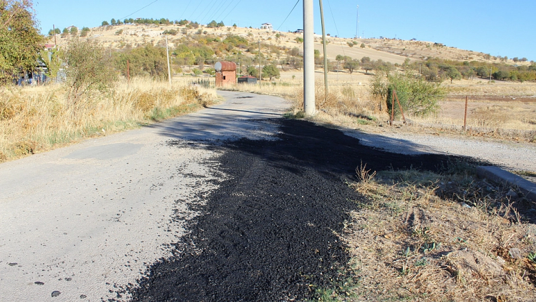 Yol ve çevre düzenleme çalışmaları devam ediyor
