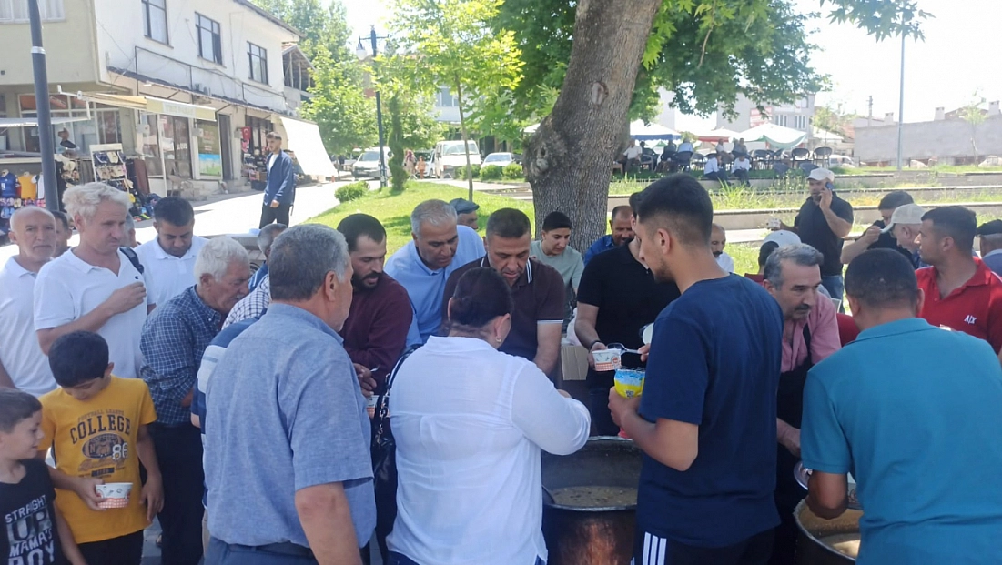 Malatya’da 4 bin kişiye aşure ikramı