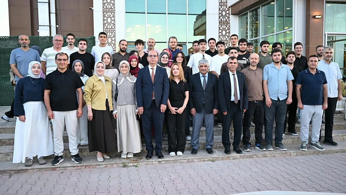 Malatya’da imam hatip lisesinden büyük başarı: 53 öğrenci üniversiteli oldu