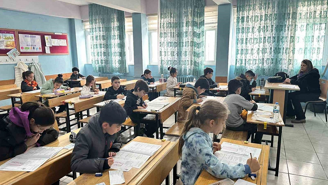 ‘Oku Kitabını Al Armağanını’ yarışmasında final heyecanı!