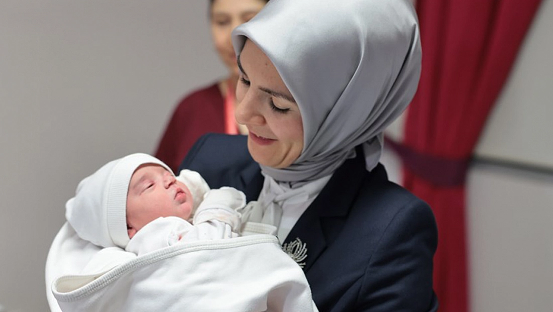 Türkiye’de her 10 haneden 6’sında çocuk yok! Bakan Göktaş açıkladı
