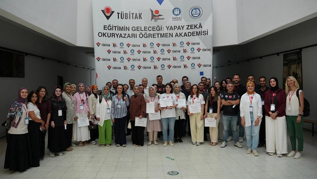 Malatya'da 16 ilden gelen öğretmenler sertifikalarını aldı