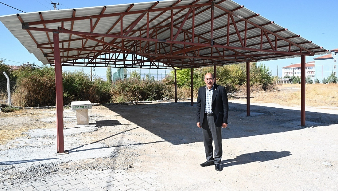 Vatandaş istedi, belediye yaptı: Mezarlık yenilendi
