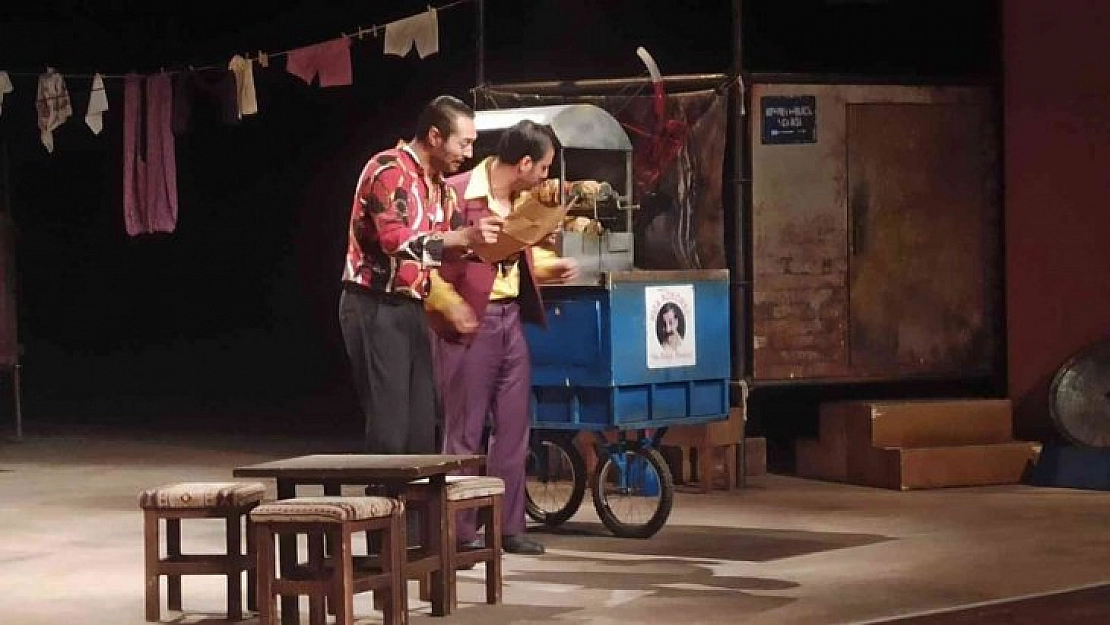 Definaname seyirciyle buluştu