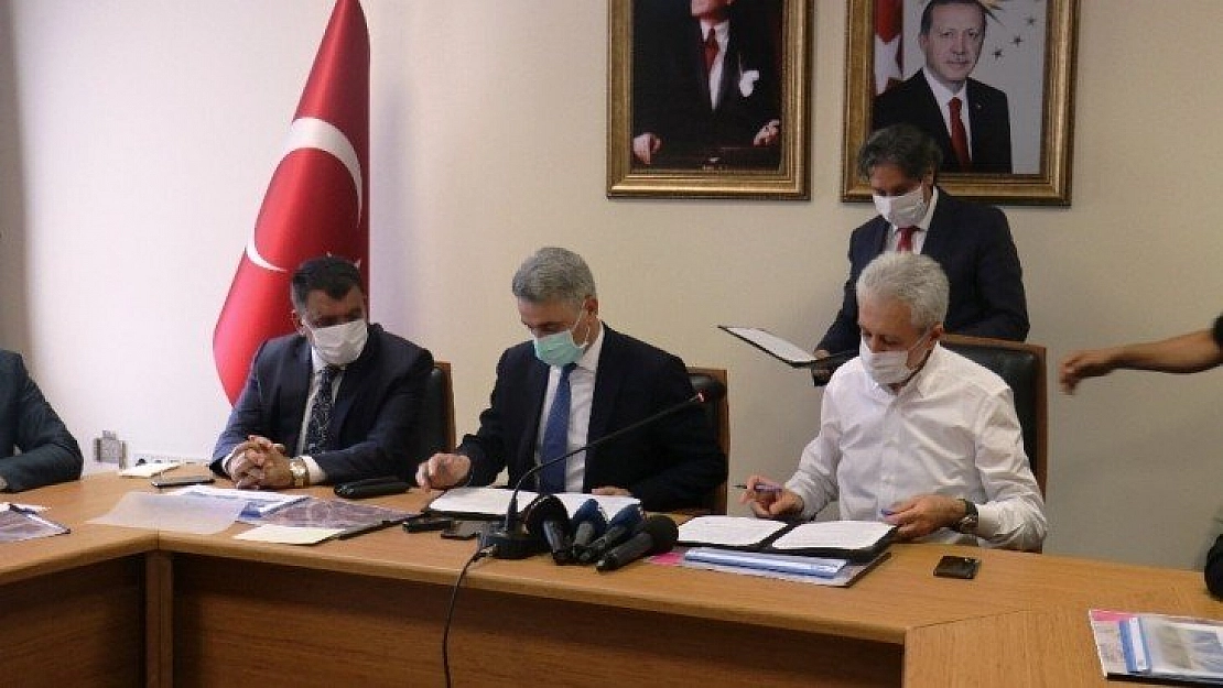 Deprem sonrası yeni okul atağı