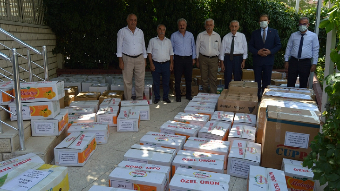 Sel bölgesine yardım 