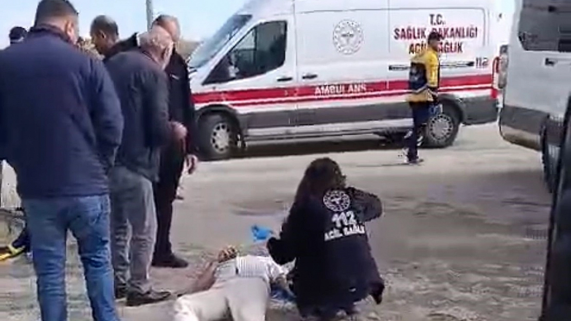 Gaziantep'te işçi servisi ile tır çarpıştı: 9 yaralı