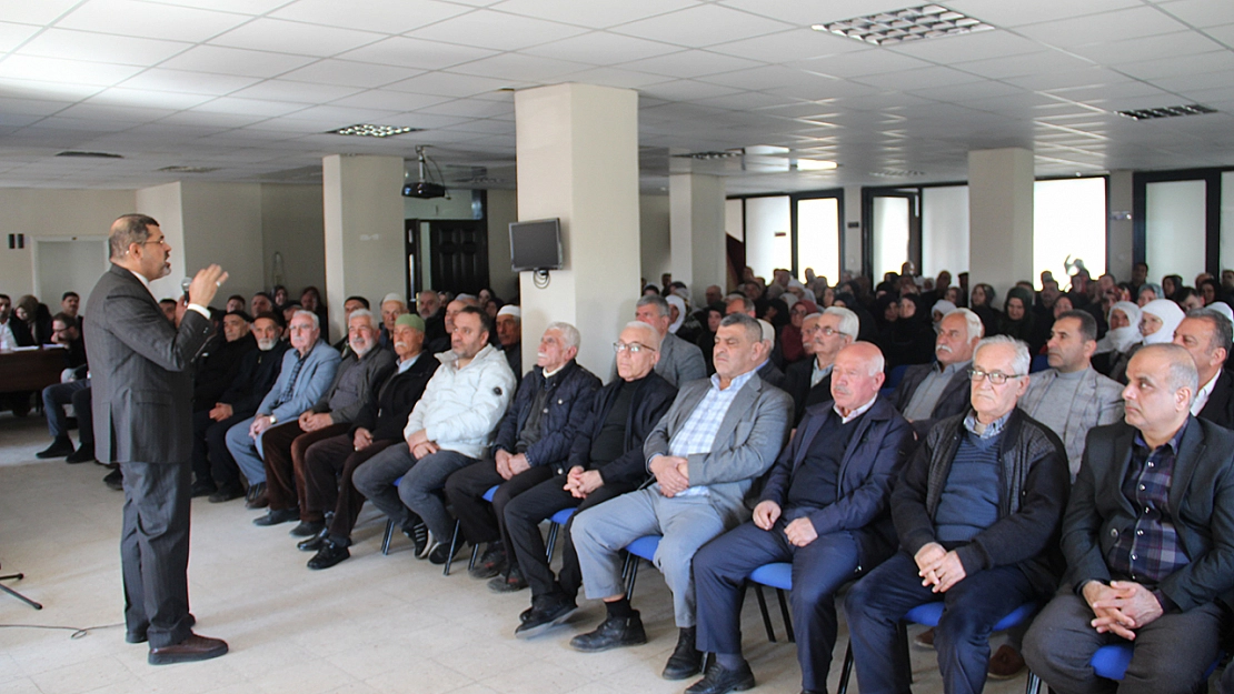 Hac yolculuğu öncesi seminer düzenlendi