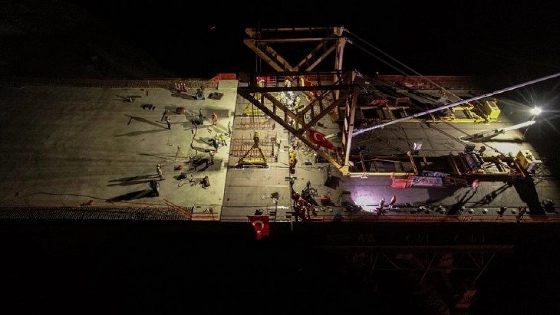 Yeni Kömürhan Köprü'sünün iki yakası birleşti