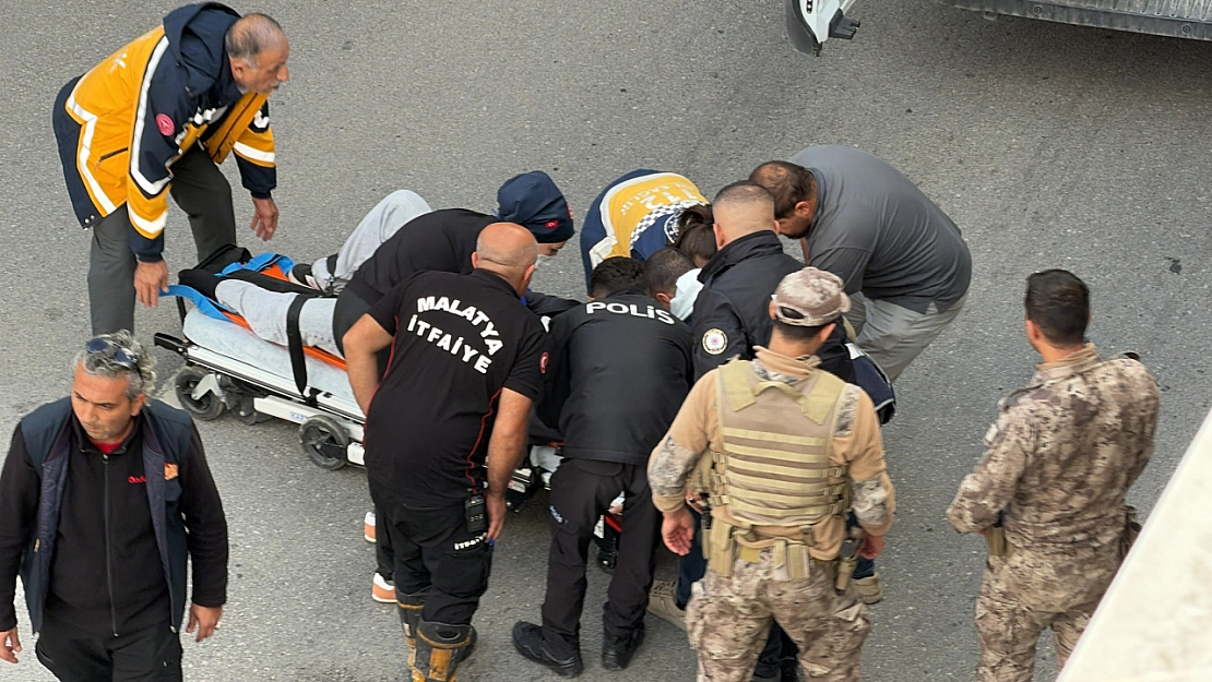 Malatya'da 16 yaşındaki genç alt geçide atladı!