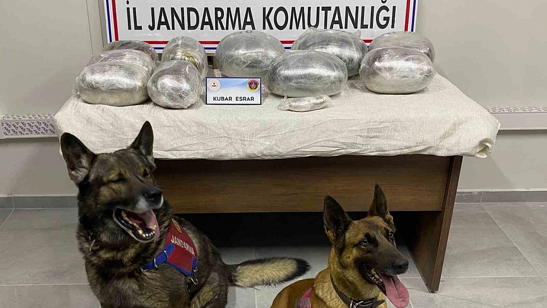 Malatya'da yolcu treninde esrar ele geçirildi!