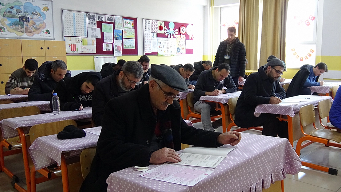 Malatya'da binlerce kişi  siyer yarışmasına katıldı