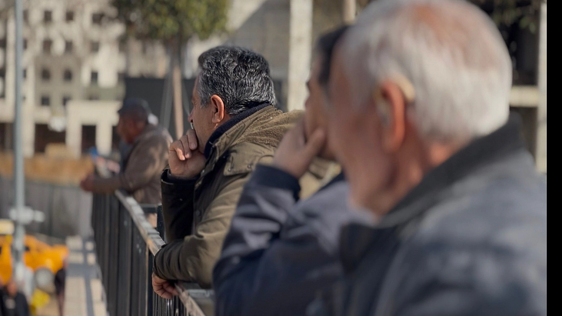 Malatya'da 'Bu Adamlar Nereye Bakıyor?' sorusunun cevabı bulundu
