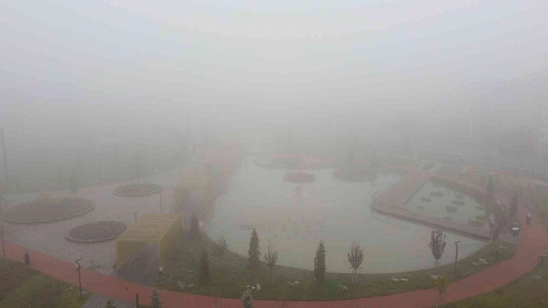 Sis kartpostallık görüntüler oluşturdu