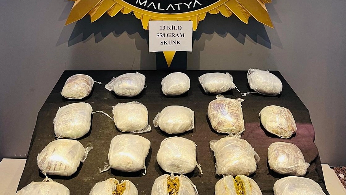 Malatya'da Skunk Operasyonu! 8 Kilo Uyuşturucu Ele Geçirildi!