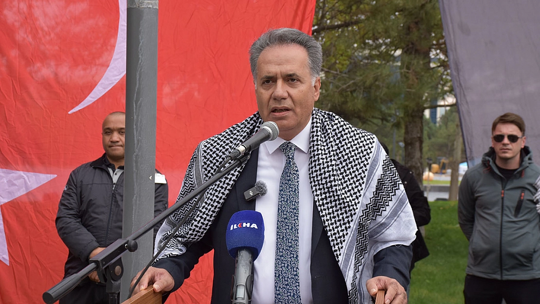 Rektör Akpolat'tan çağrı! 'Nutuklar atmak kolay, bilim üretin!'