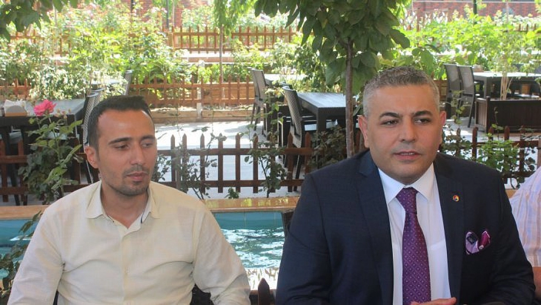 Sadıkoğlu basınla buluştu