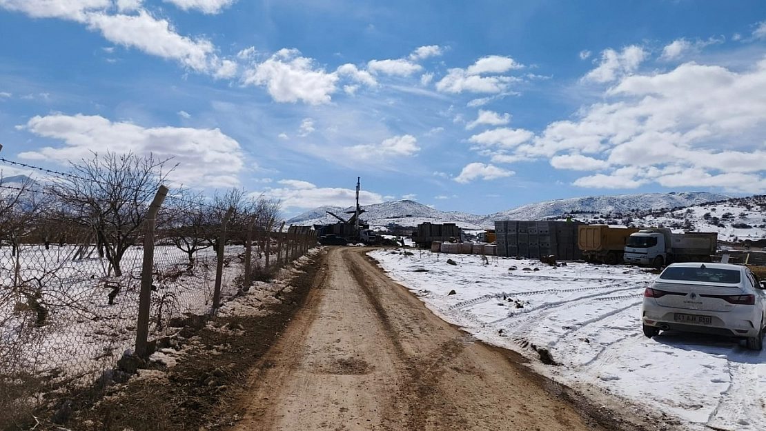 SMS İle Tapularına El Konulmuştu, Şimdi de Habersiz Hesaplarına Para Yatırıldı!