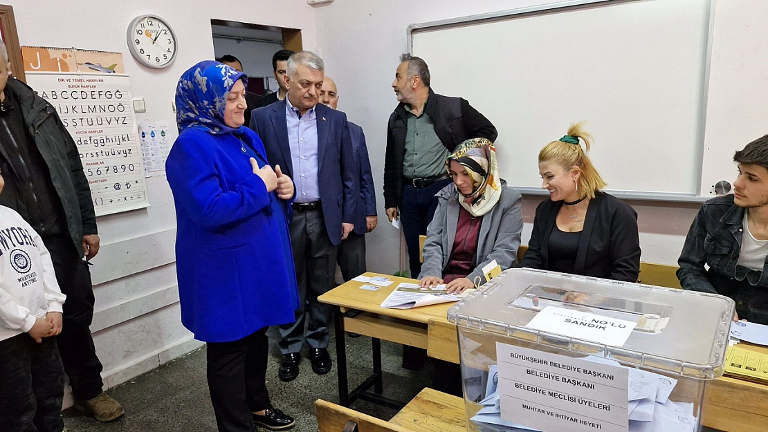 Vali Yazıcı oyunu kullandı