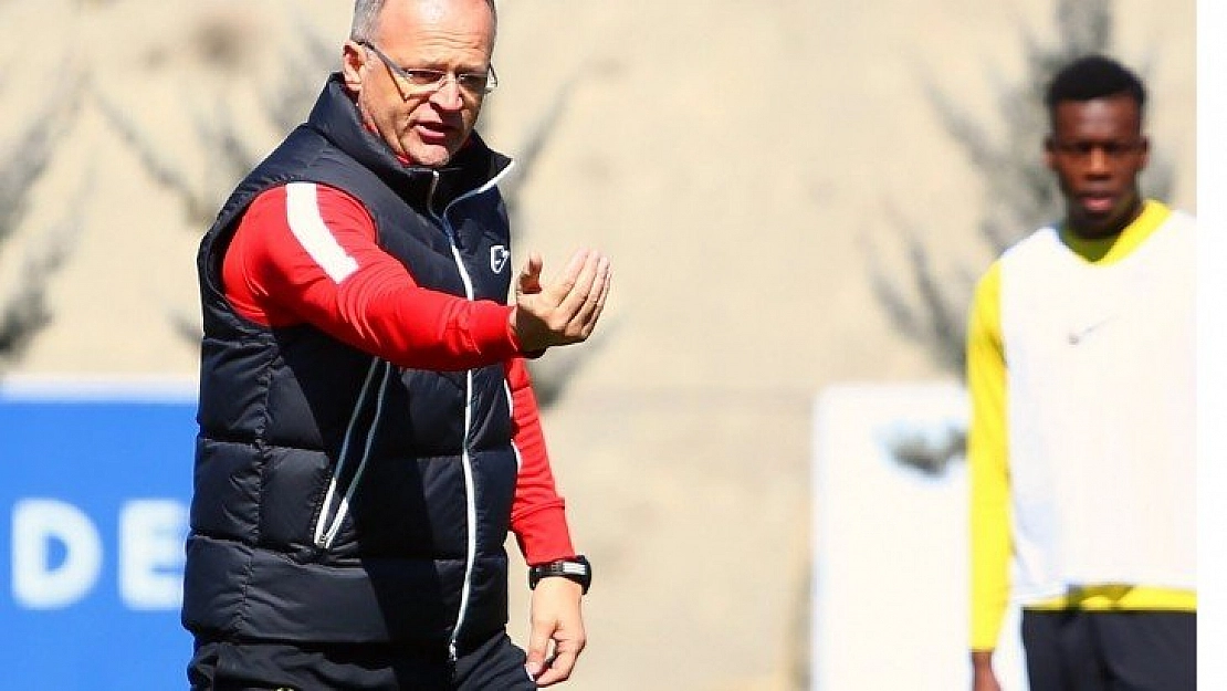 Hazırlıklar sürüyor